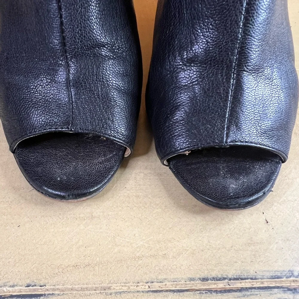 Nine West open toe wedges